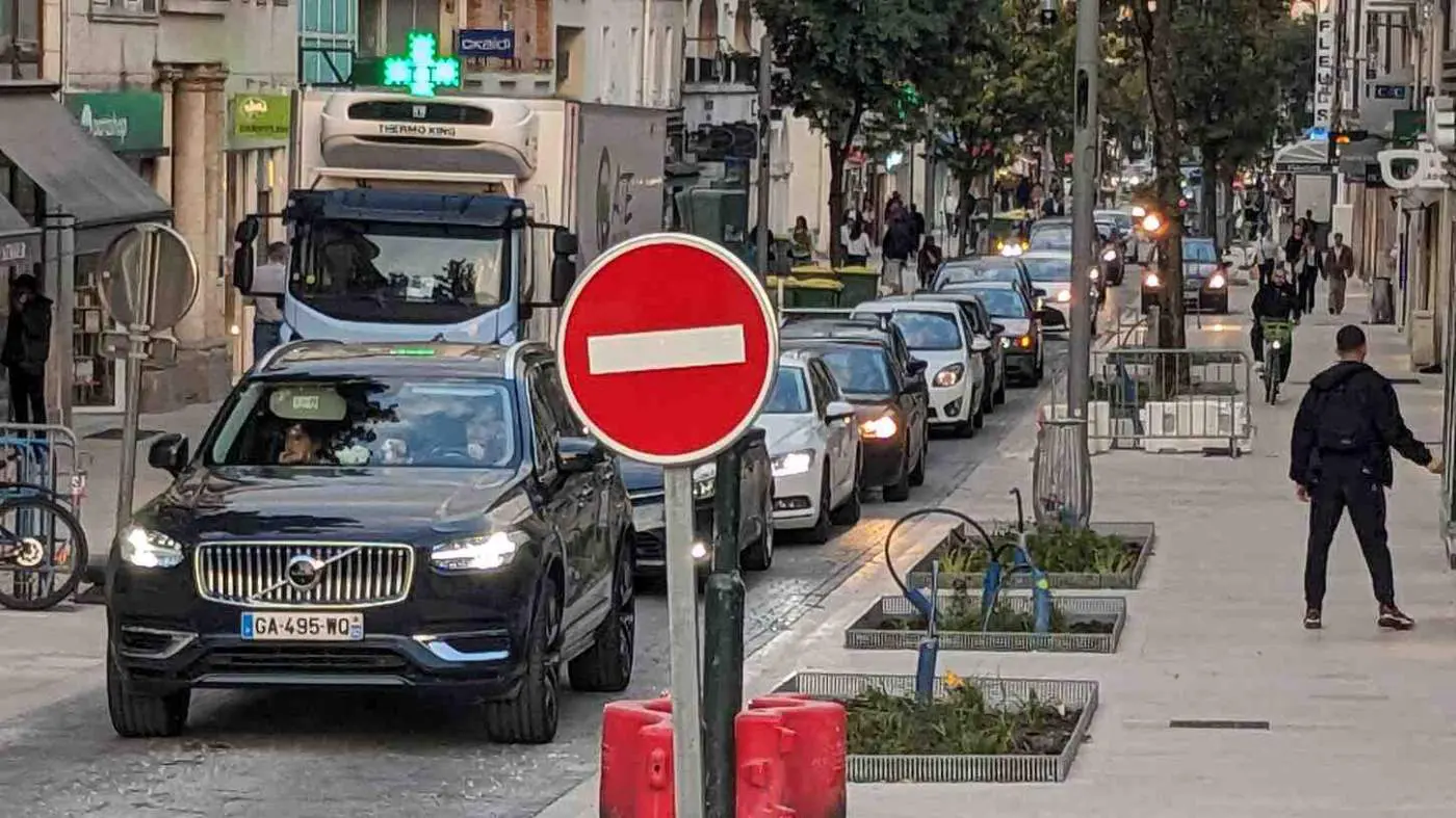Rue Mounié : un apaisement inachevé au cœur d’Antony
