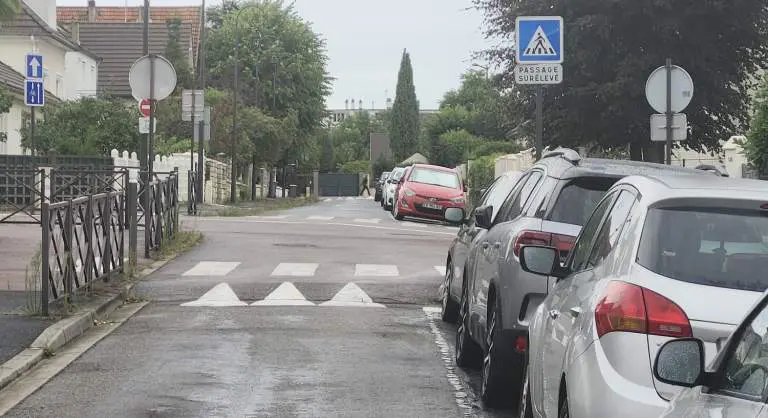 Sécurité piétons à Antony : une mise en conformité trop lente ?