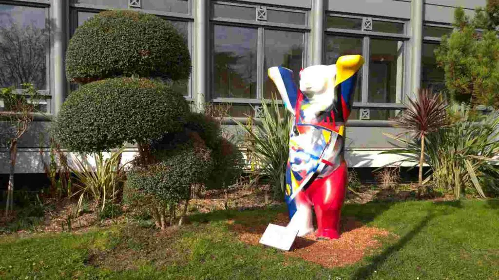 L’ours de Berlin d’Antony revisité par le street art