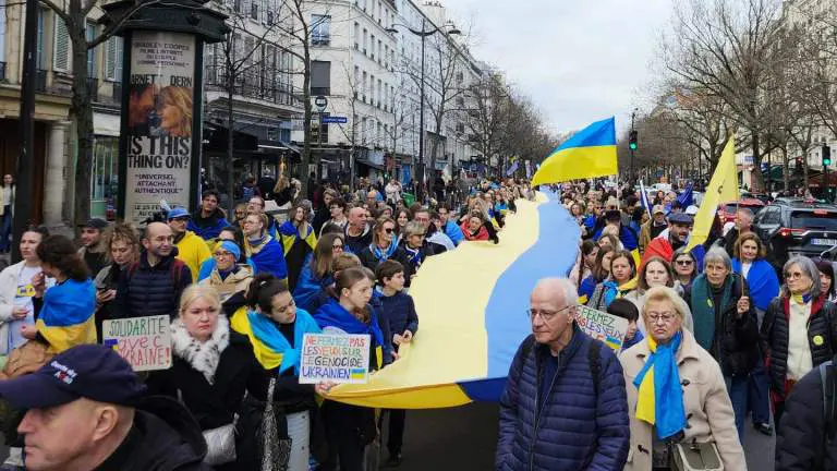 Ukraine : quatre ans de guerre et d’engagement