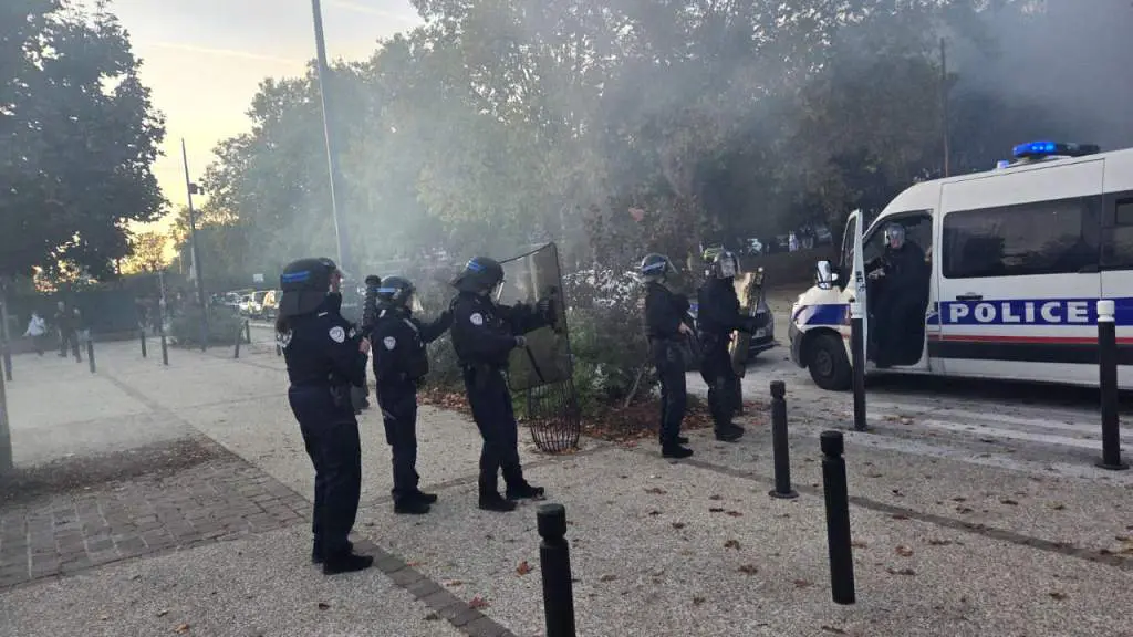 Antony : gaz lacrymogènes devant le lycée Descartes