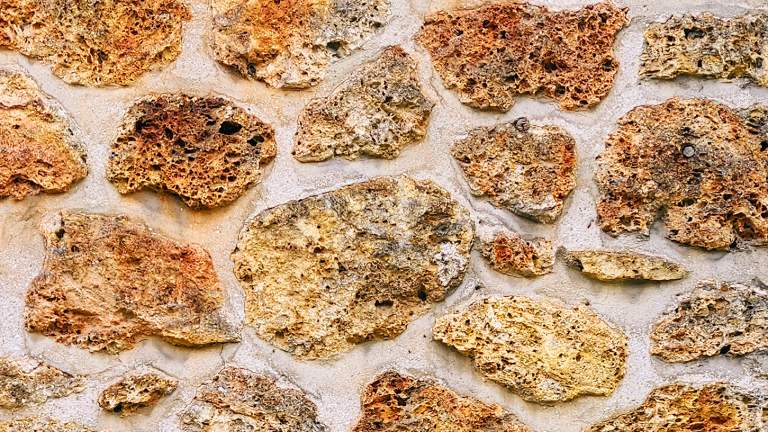 La pierre meulière, caractéristique des pavillons d&rsquo;Antony et de l&rsquo;Île-de-France